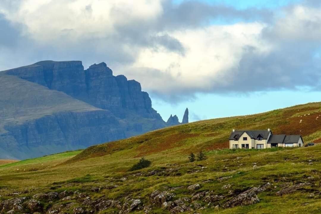 Tor View Bed and Breakfast Portree Exteriör bild